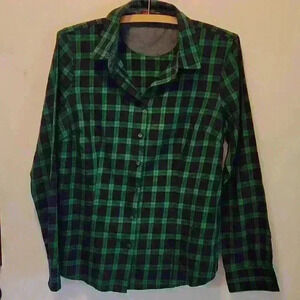 Womans size medium izod  blue and green plaid button down collared shirt